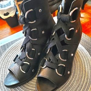 Sorel black leather wedge sandals